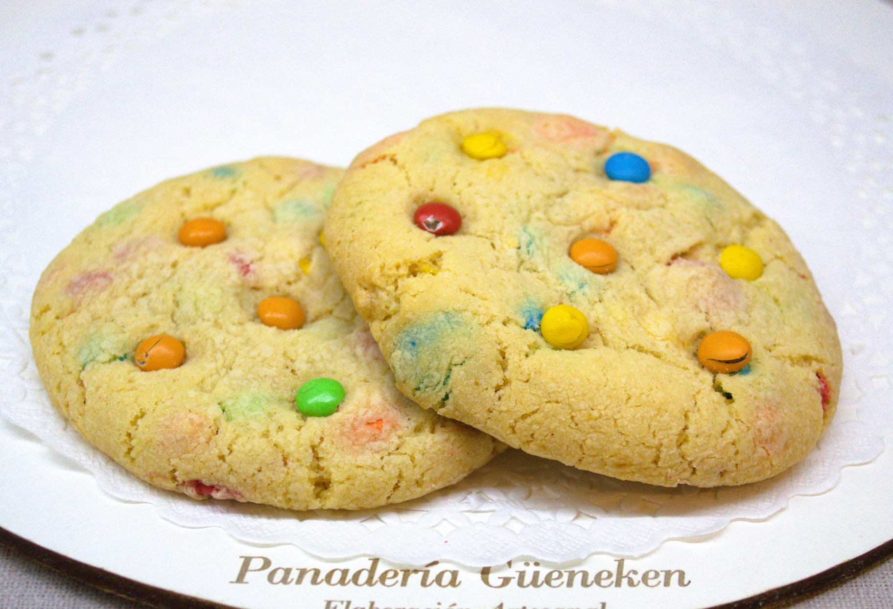 Cookies con rocklets de colores, Panadería Güeneken Trelew.